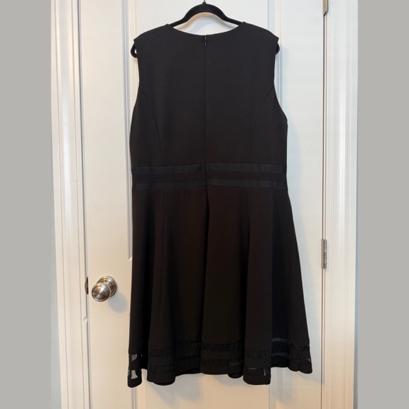 Calvin Klein Fit and Flare Size 20W Black Dress with Mesh Accents - Picture 2 of 8